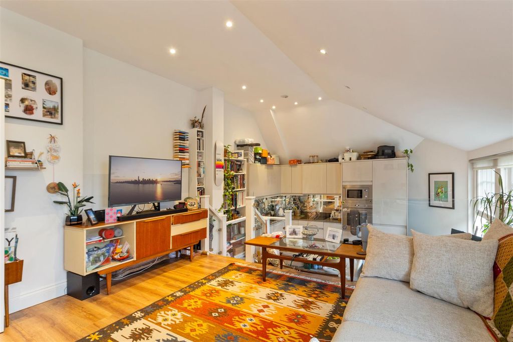 Property photo 2 of 11 2.Jpg