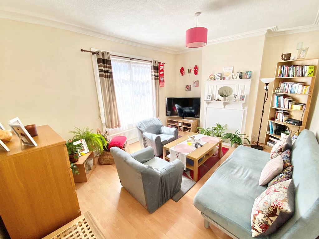 Property photo 3 of 22