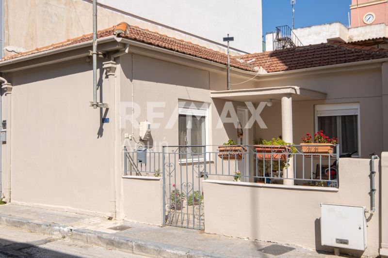 Property photo 3 of 28