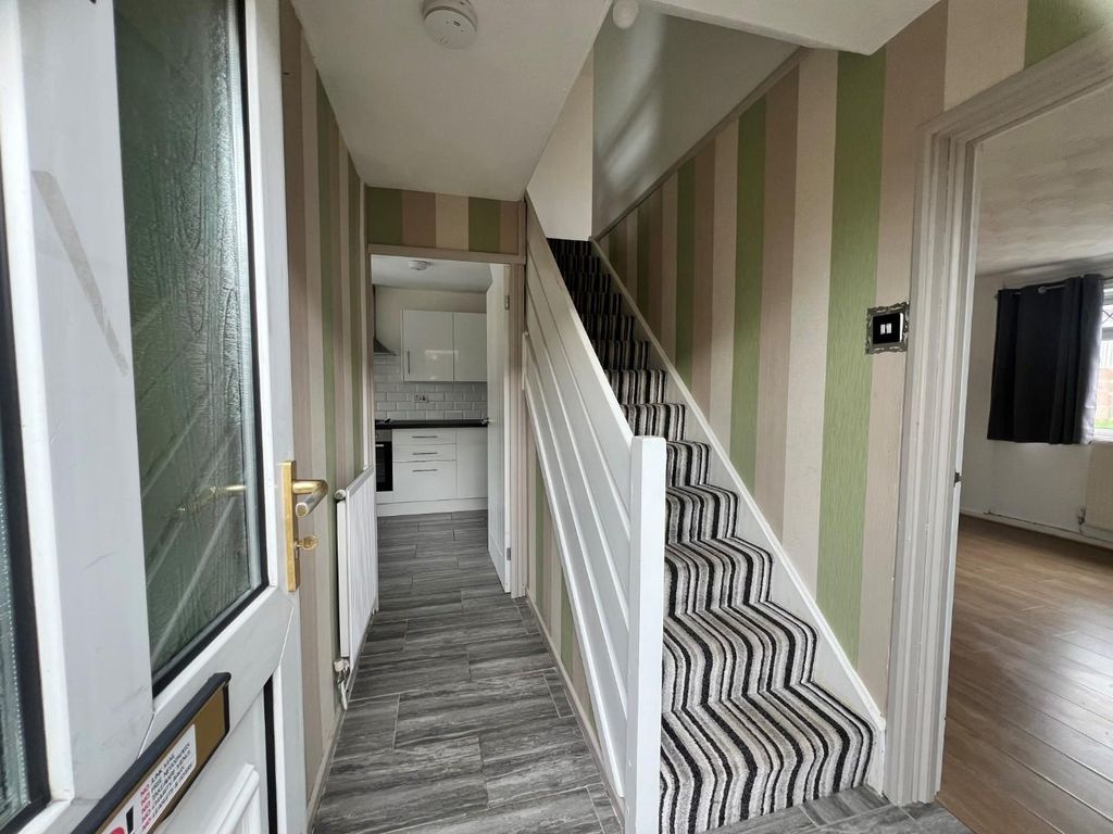 Property photo 2 of 16 2 m.Jpg