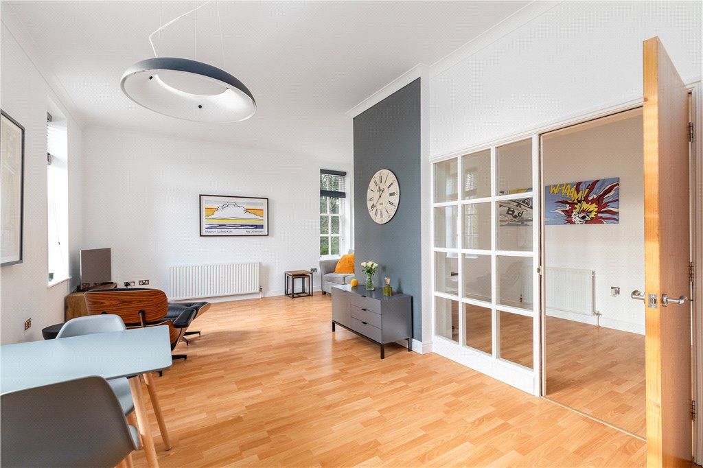 Property photo 2 of 24 Open Plan