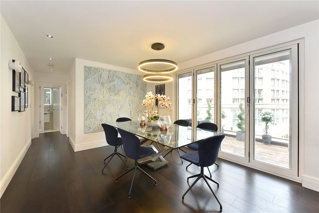 Property photo 3 of 13 Picture No. 10