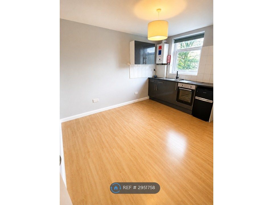 Property photo 1 of 4 Studio Open Plan