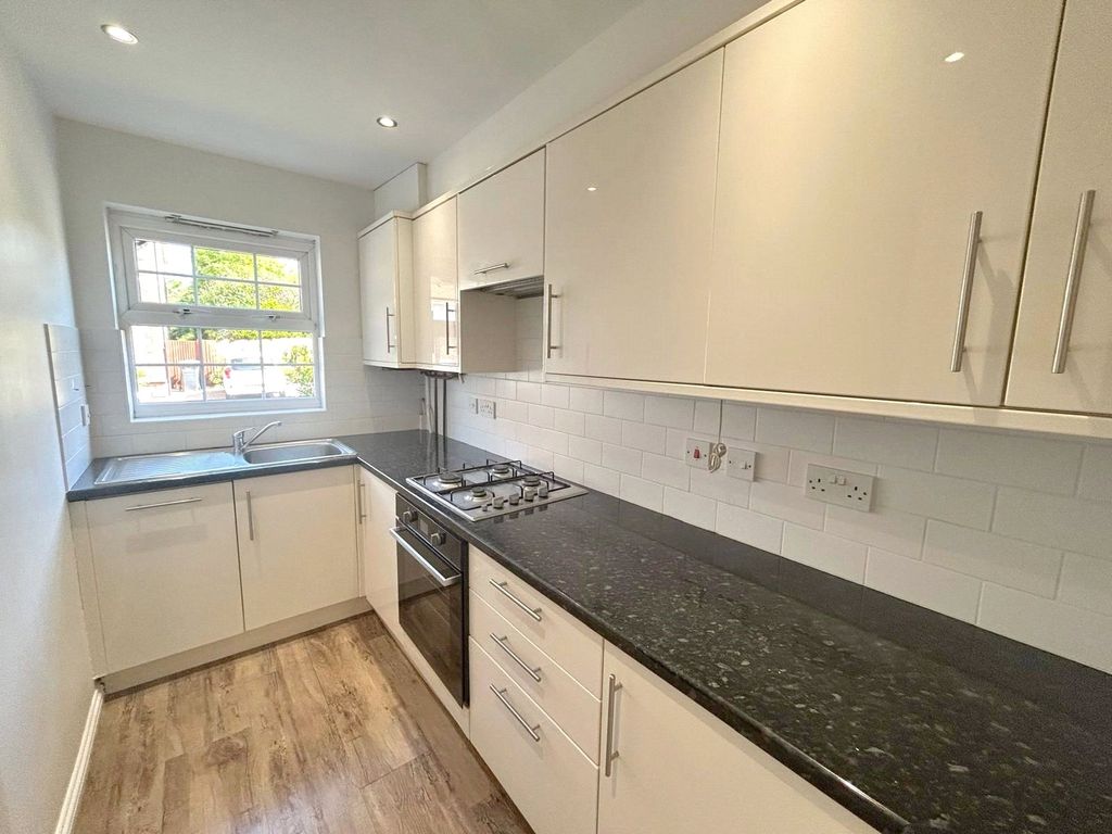 Property photo 3 of 12 Picture No. 28