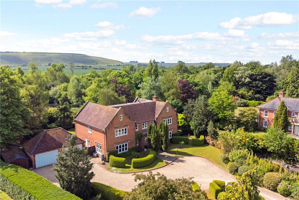 Property photo 1 of 31 Aerial