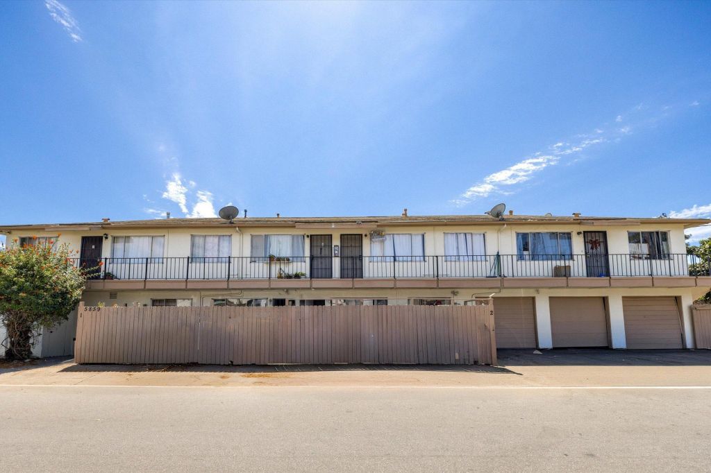 Property photo 2 of 10 <Alttext/>