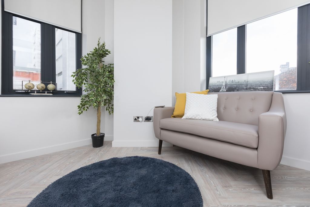 Property photo 2 of 9