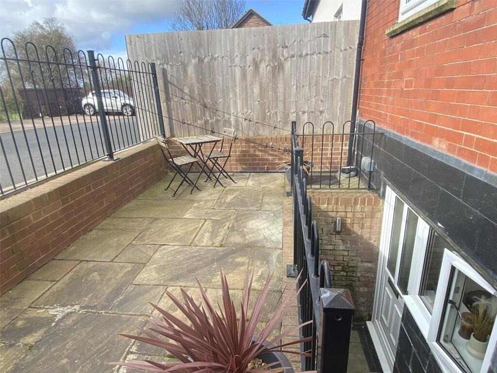 Property photo 2 of 11 Photo 1