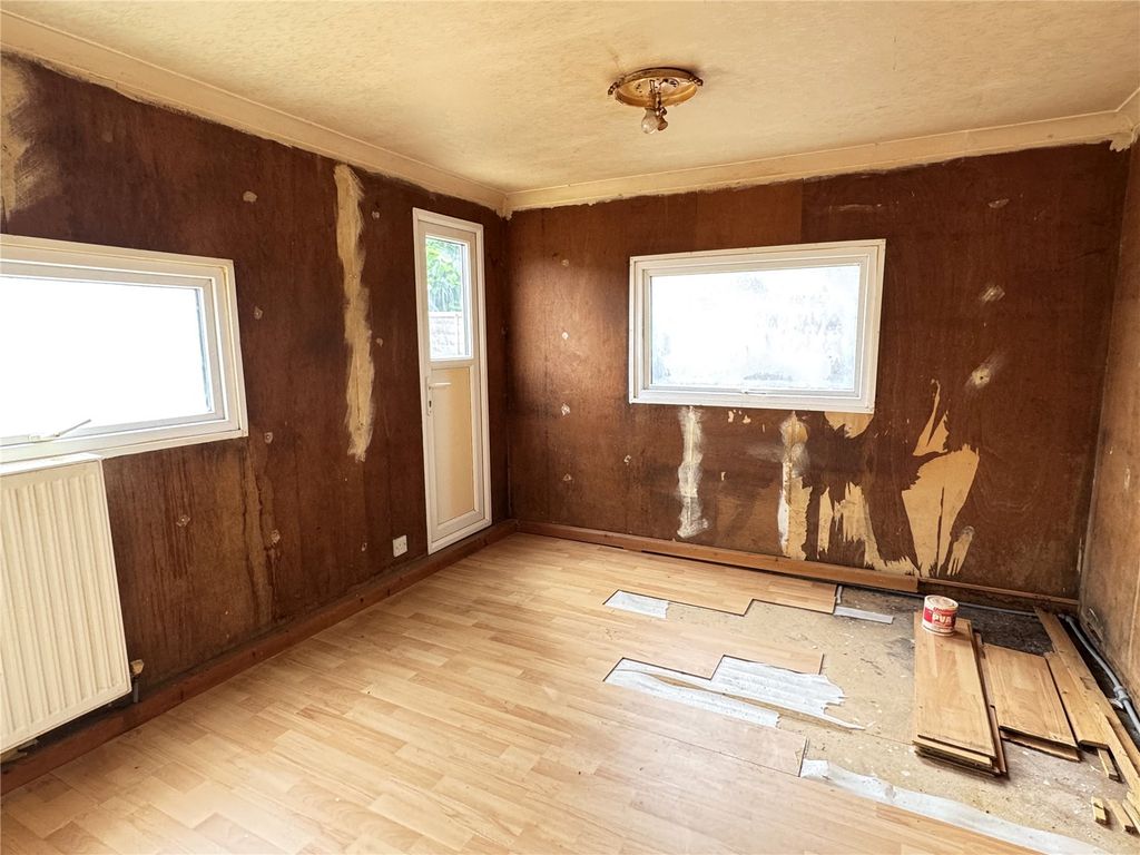 Property photo 3 of 12 Picture No. 01