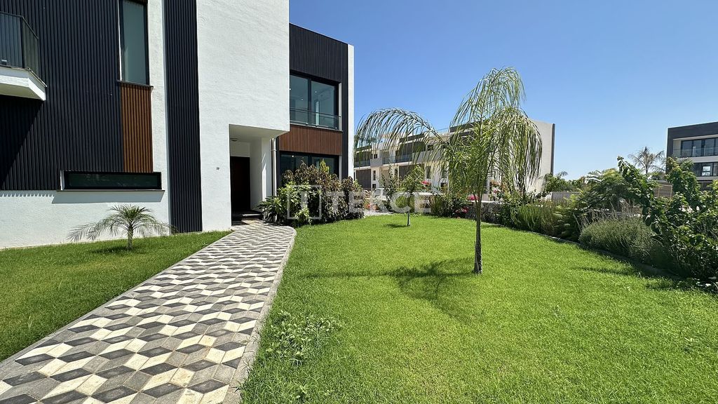 Property photo 3 of 28