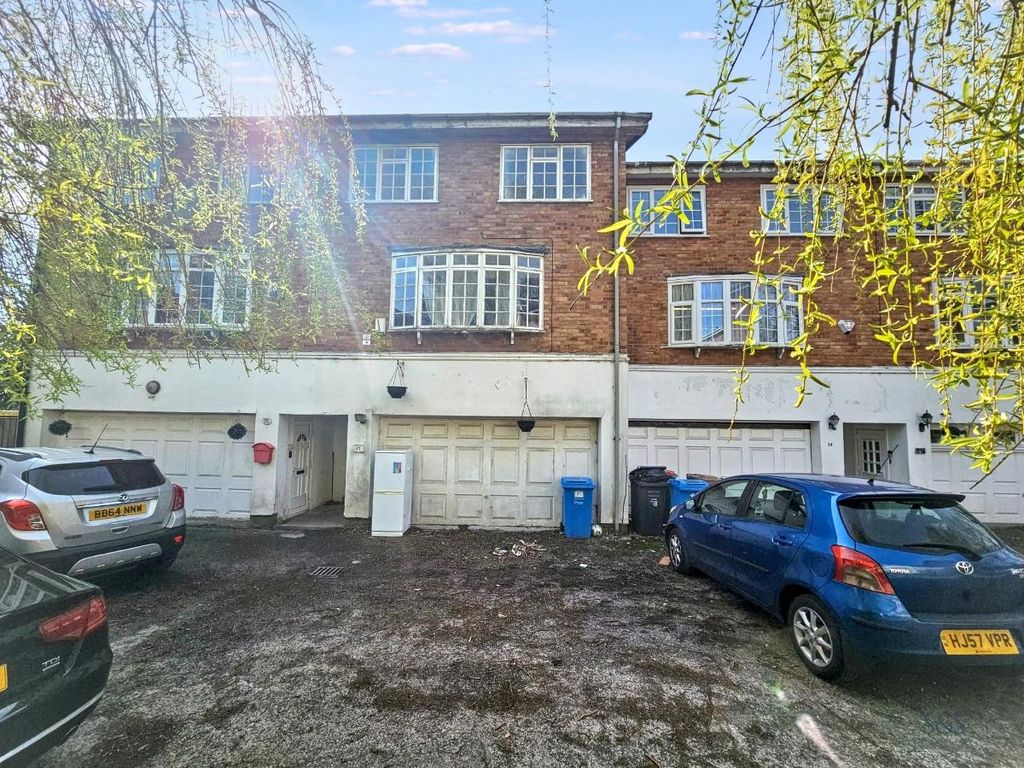 Property photo 1 of 31