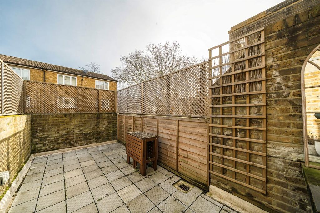 Property photo 3 of 7