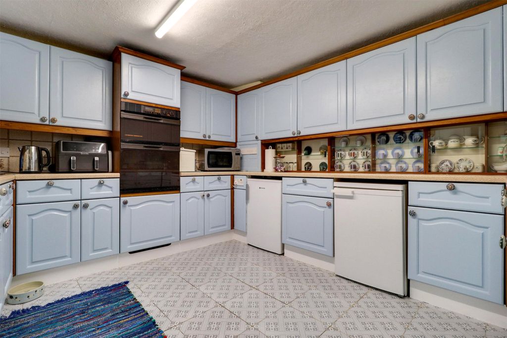 Property photo 3 of 15 Picture No. 05