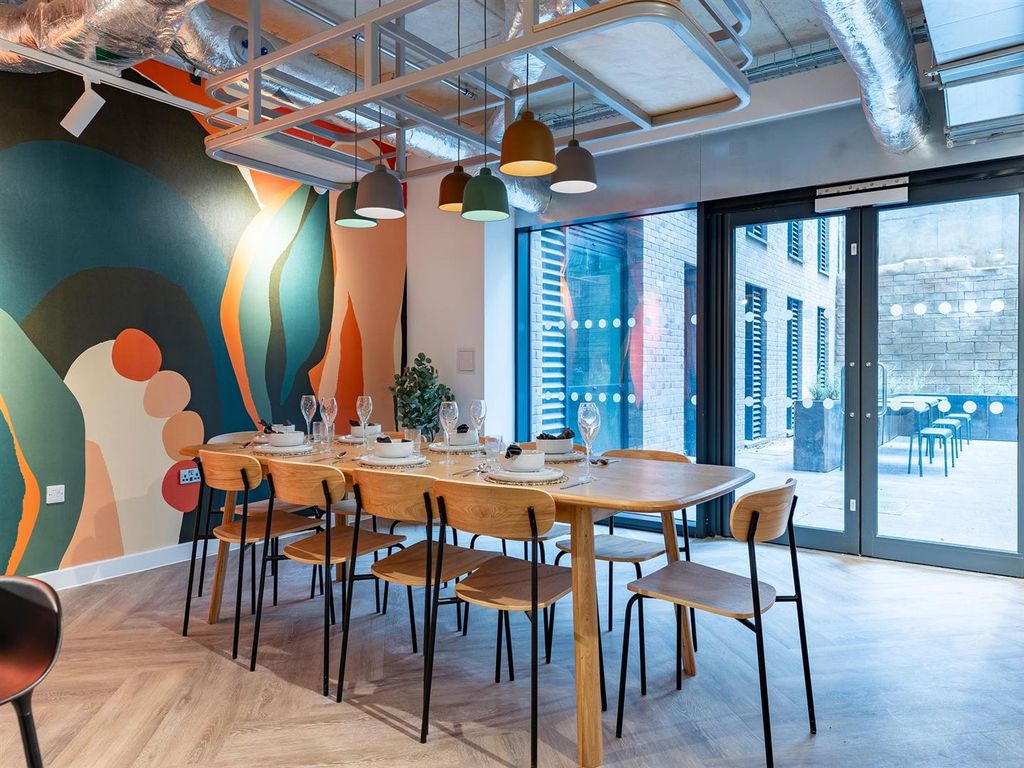 Property photo 1 of 27