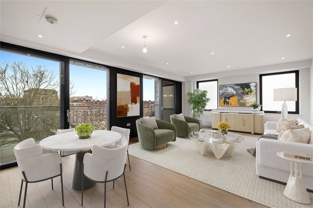 Property photo 1 of 19 Reception