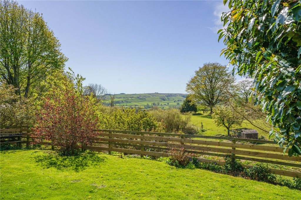 Property photo 2 of 29 Countryside Views