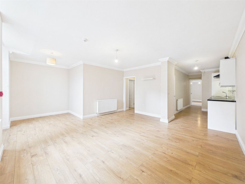 Property photo 2 of 10 Picture No. 07