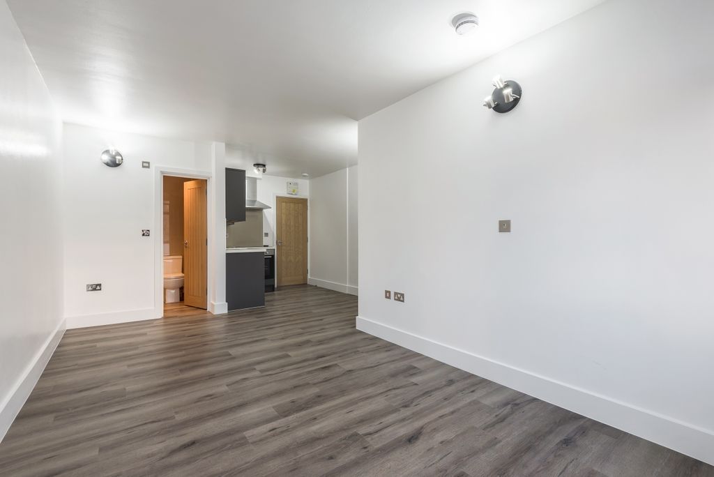 Property photo 1 of 5 419848 (1)