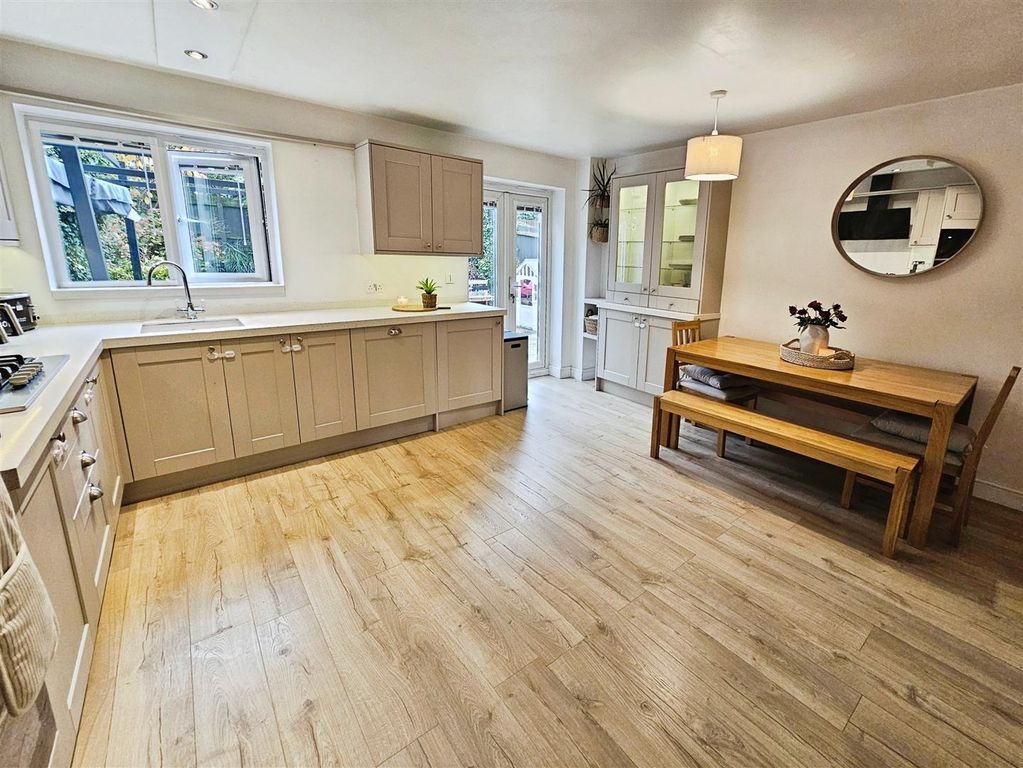 Property photo 2 of 36 Fc488B0c-20251105_145218.Jpg