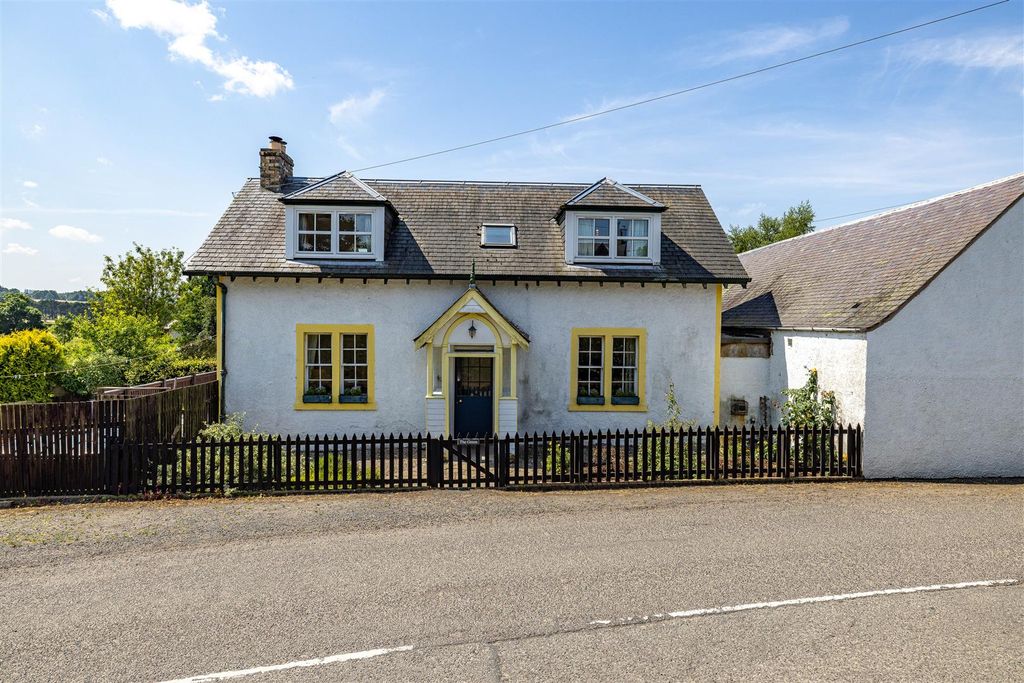 4 bed property for saleThe Green, Lilliesleaf TD6