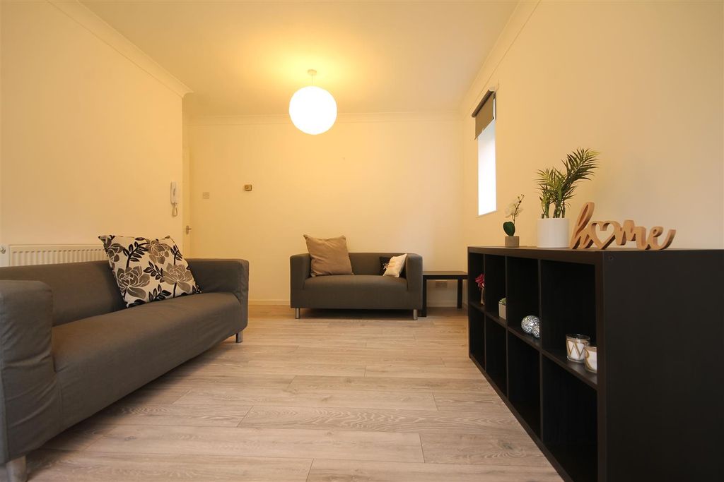 Property photo 1 of 10 1.Jpg