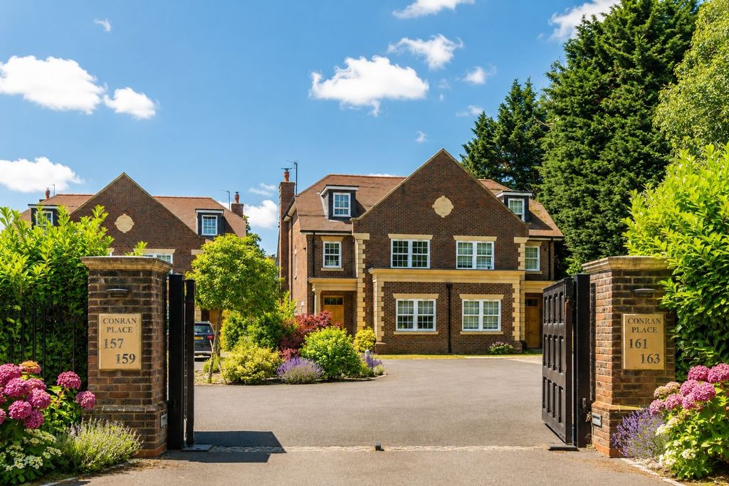Property photo 1 of 19 External