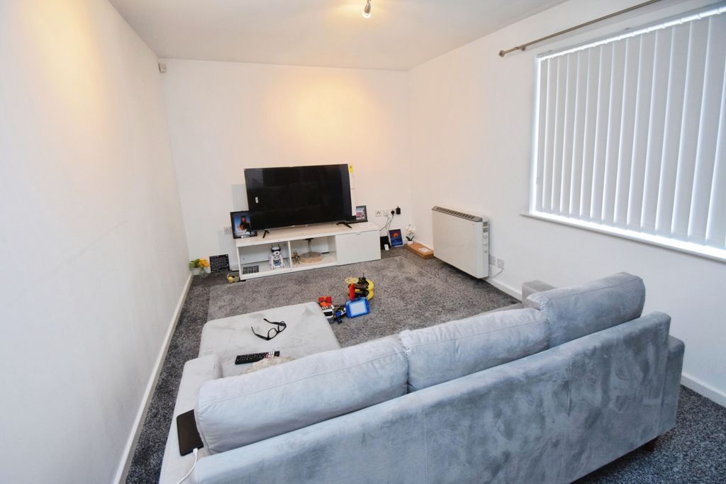 Property photo 2 of 10 0603B4F5-Dsc_1126