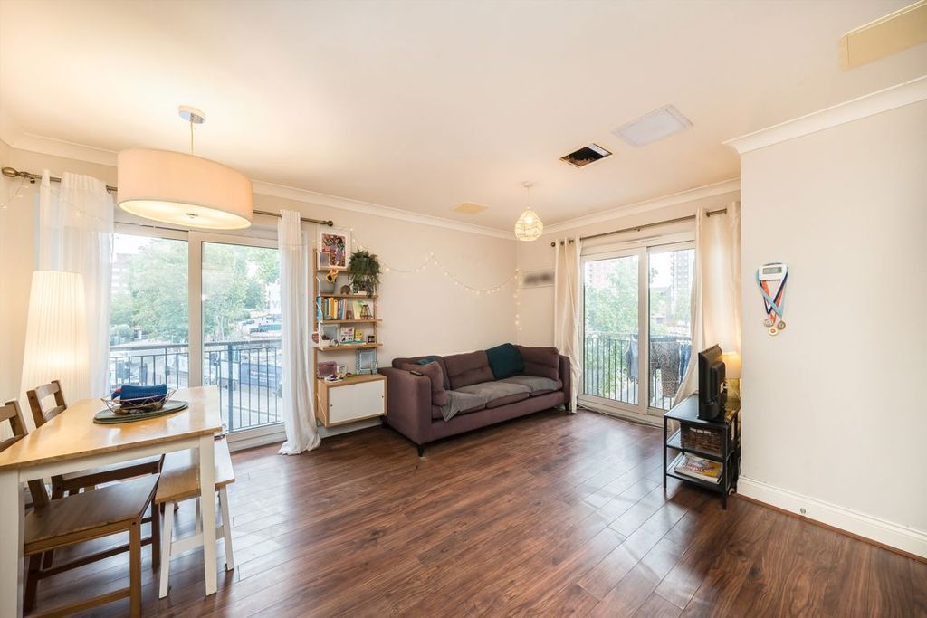 Property photo 2 of 5
