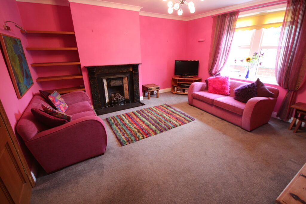 Property photo 2 of 11