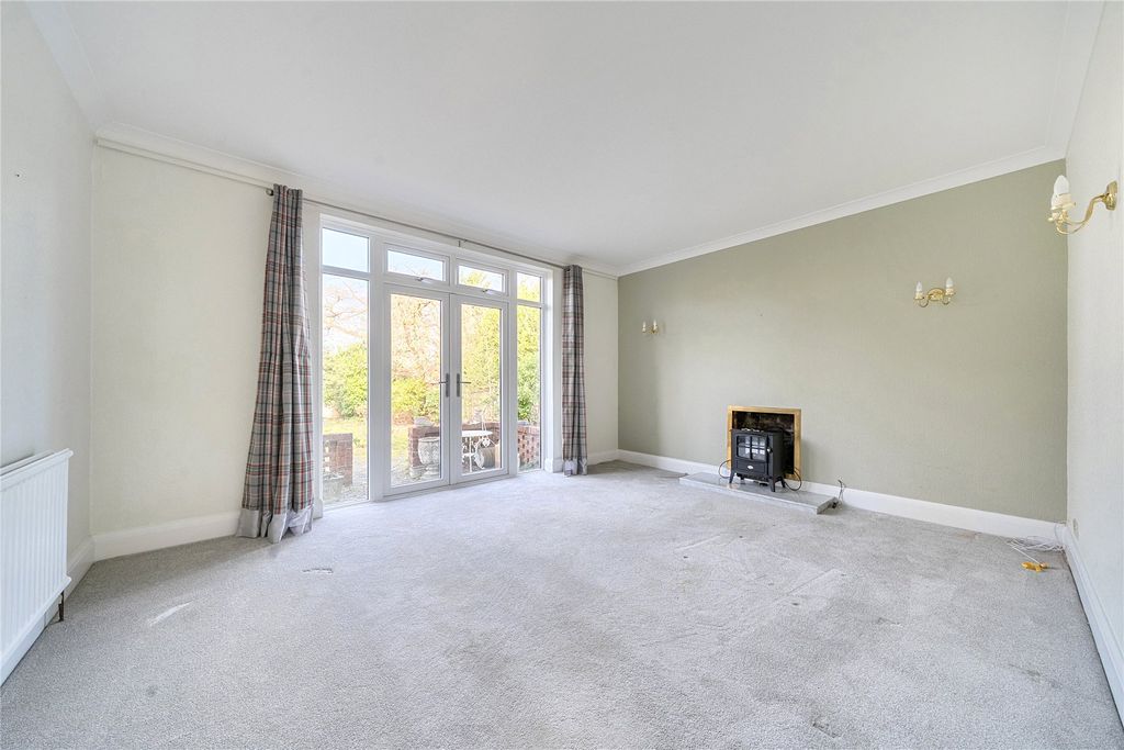 Property photo 3 of 23 Picture No. 13