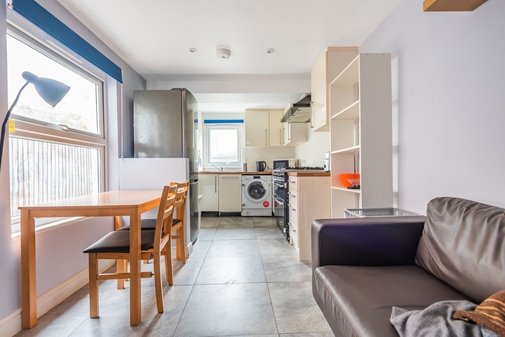 Property photo 1 of 14 653480 (2)