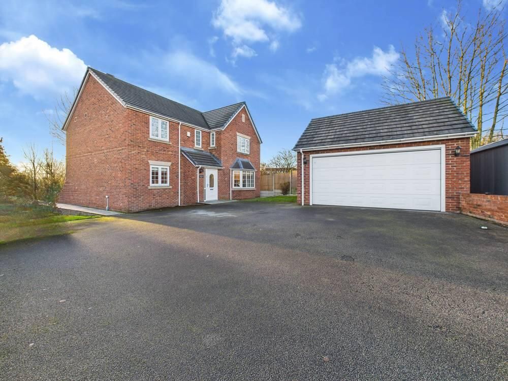 Property photo 2 of 29 Front (Exterior)