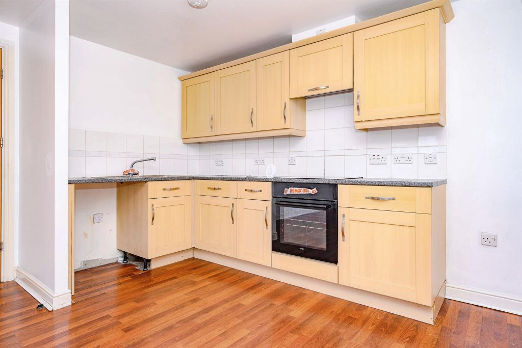 Property photo 3 of 49