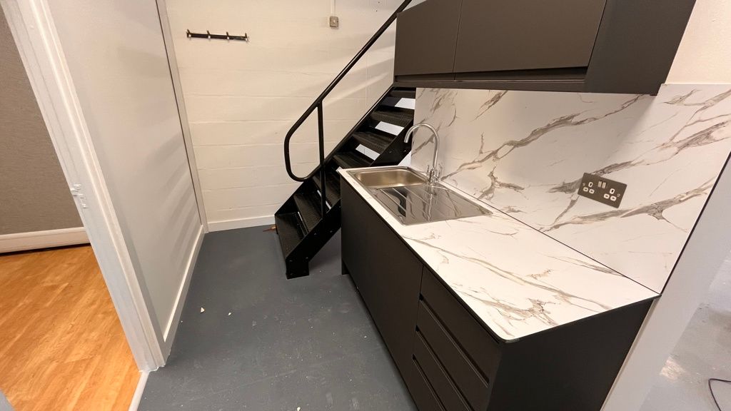 Property photo 3 of 7 Photo 16