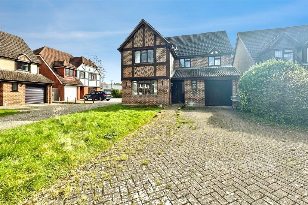 Property photo 1 of 11 Front