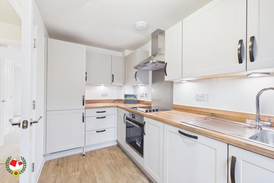 Property photo 2 of 14
