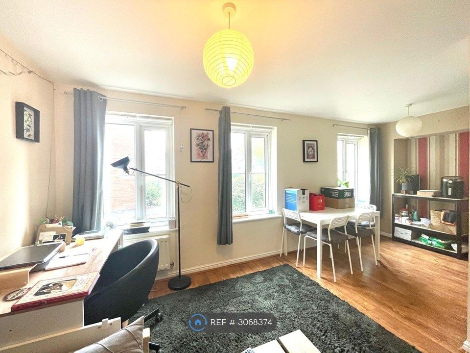 Property photo 3 of 8