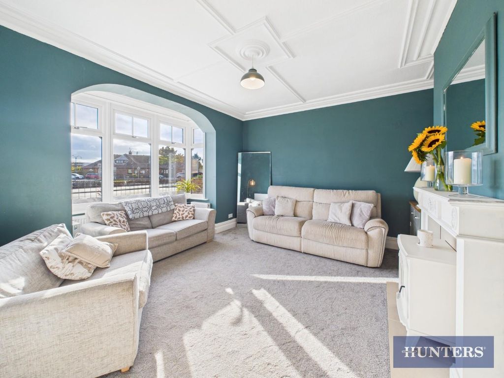 Property photo 3 of 24 Living Room