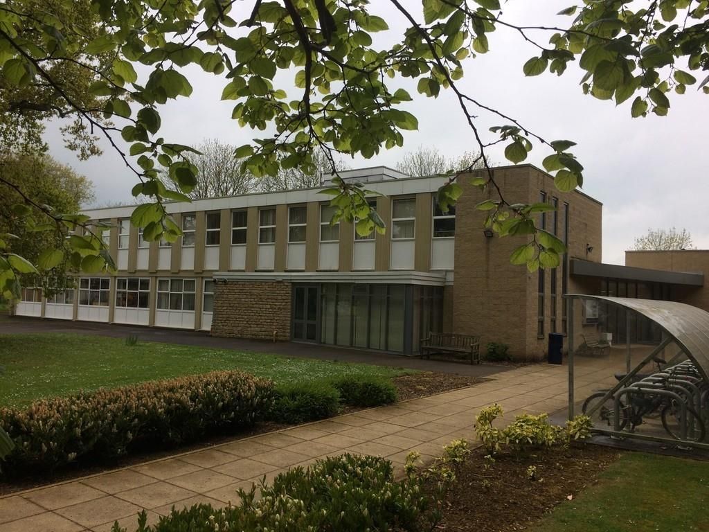 Property photo 1 of 8 Main Photo.Jpg