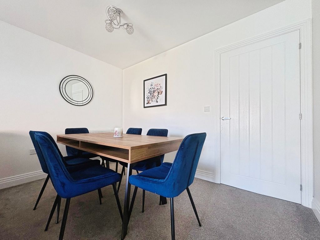 Property photo 3 of 13 Pbox-Img.Jpg