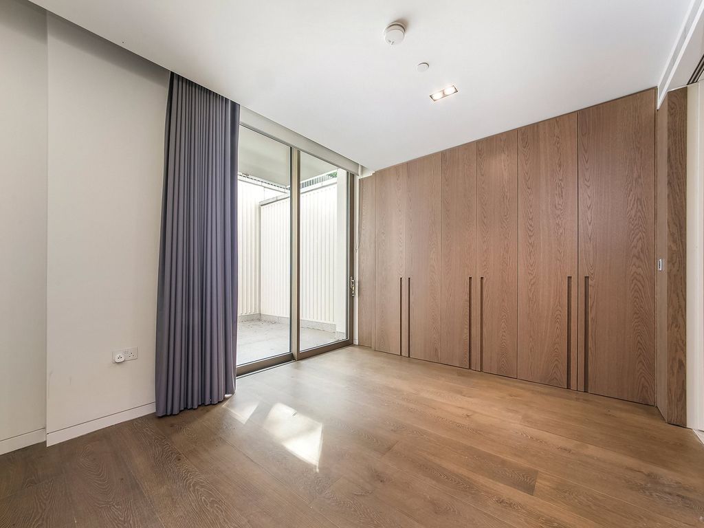 Property photo 3 of 17 Pearson Square