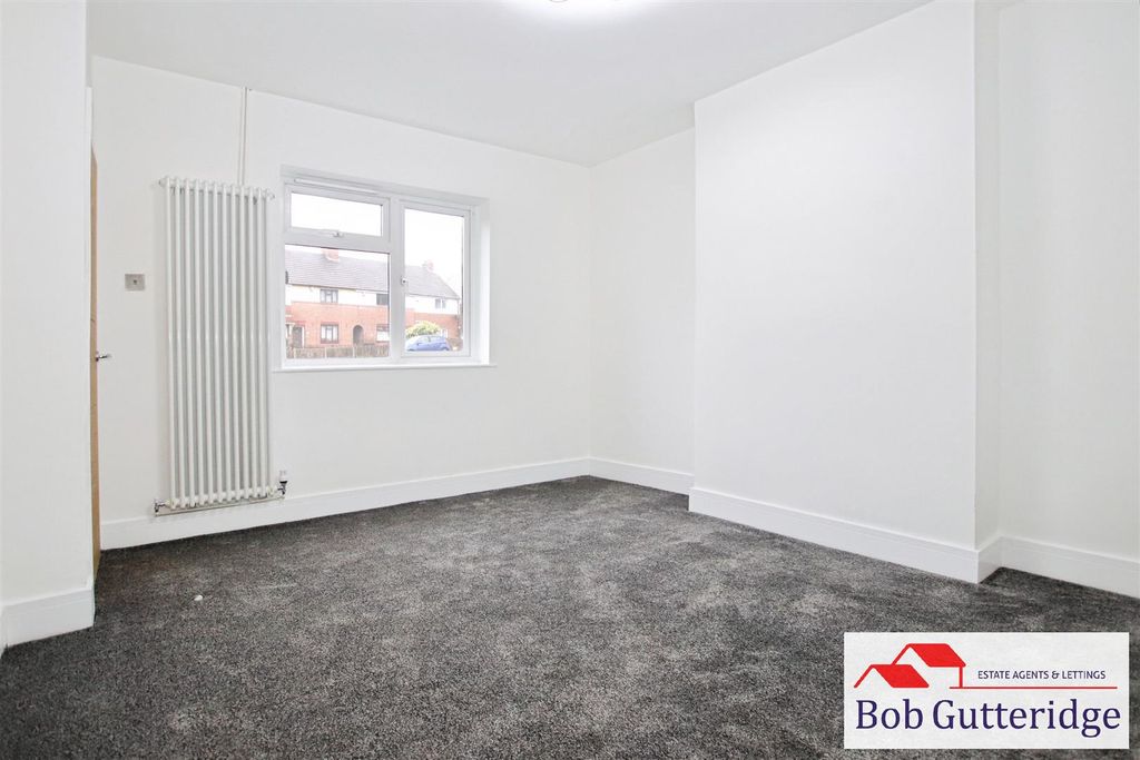 Property photo 2 of 24