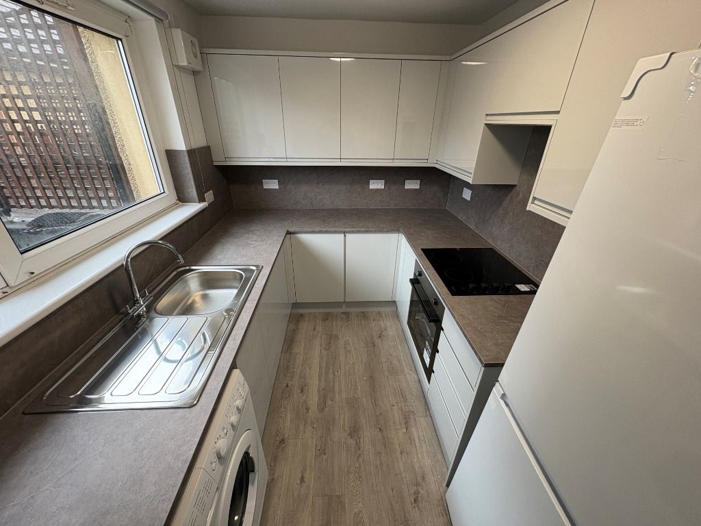 Property photo 3 of 10 Photo 3