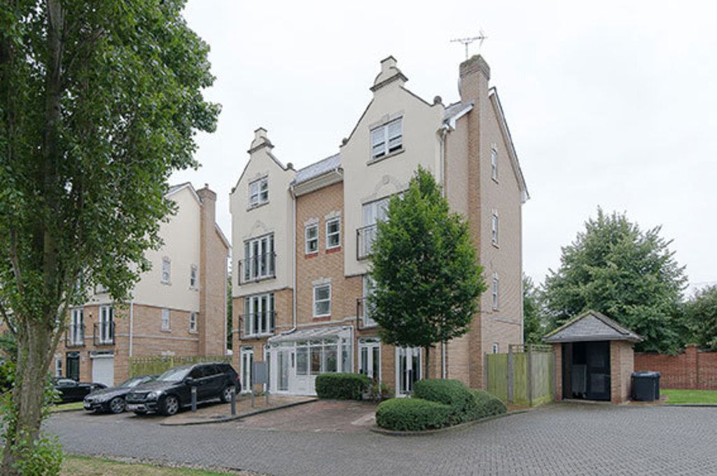 Property photo 1 of 7 Front Of Building Which Consists Of Only 4 Split Level Apartments