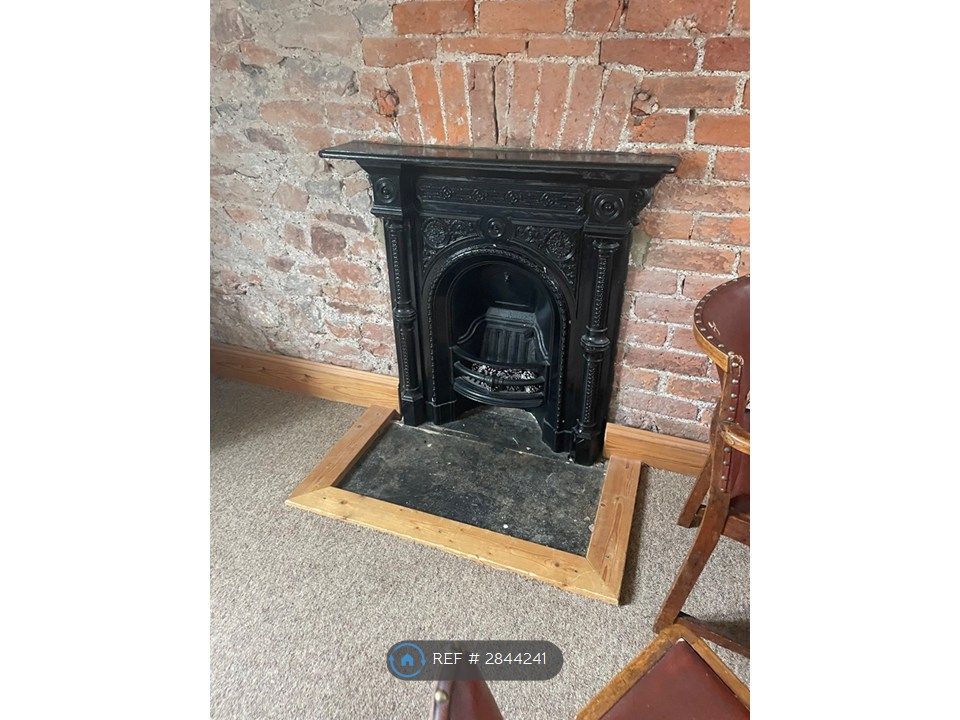 Property photo 2 of 7