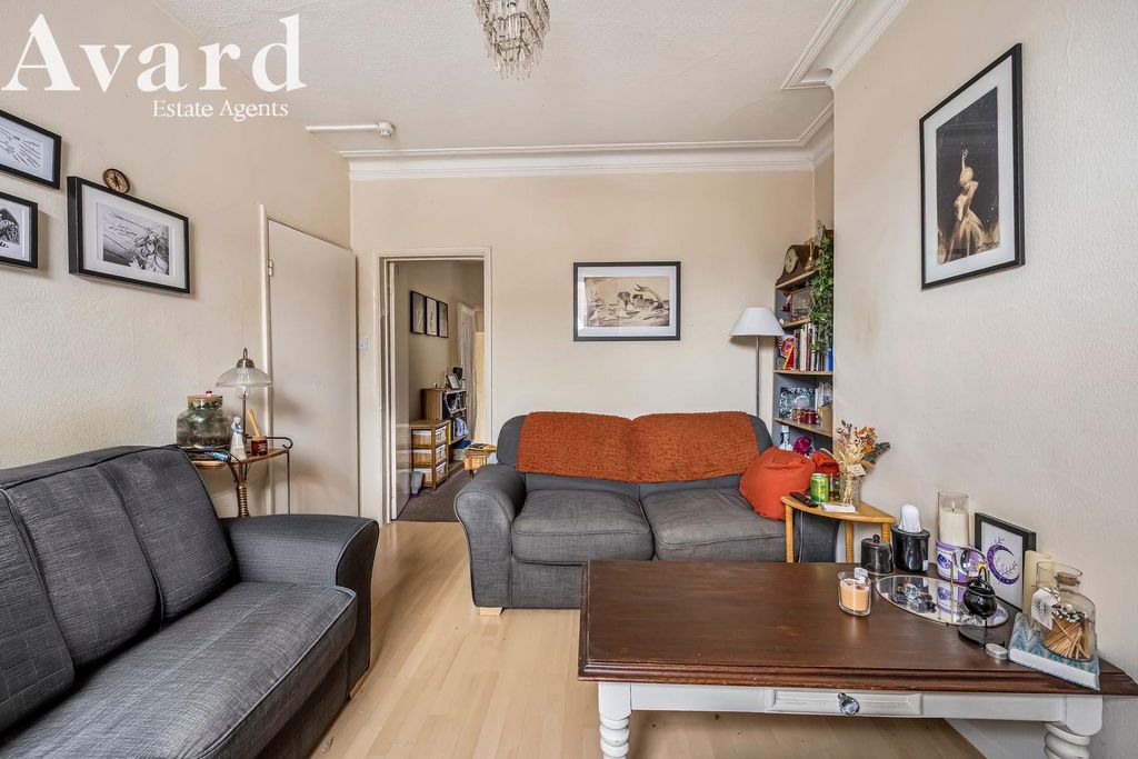 Property photo 3 of 11 12.Jpeg