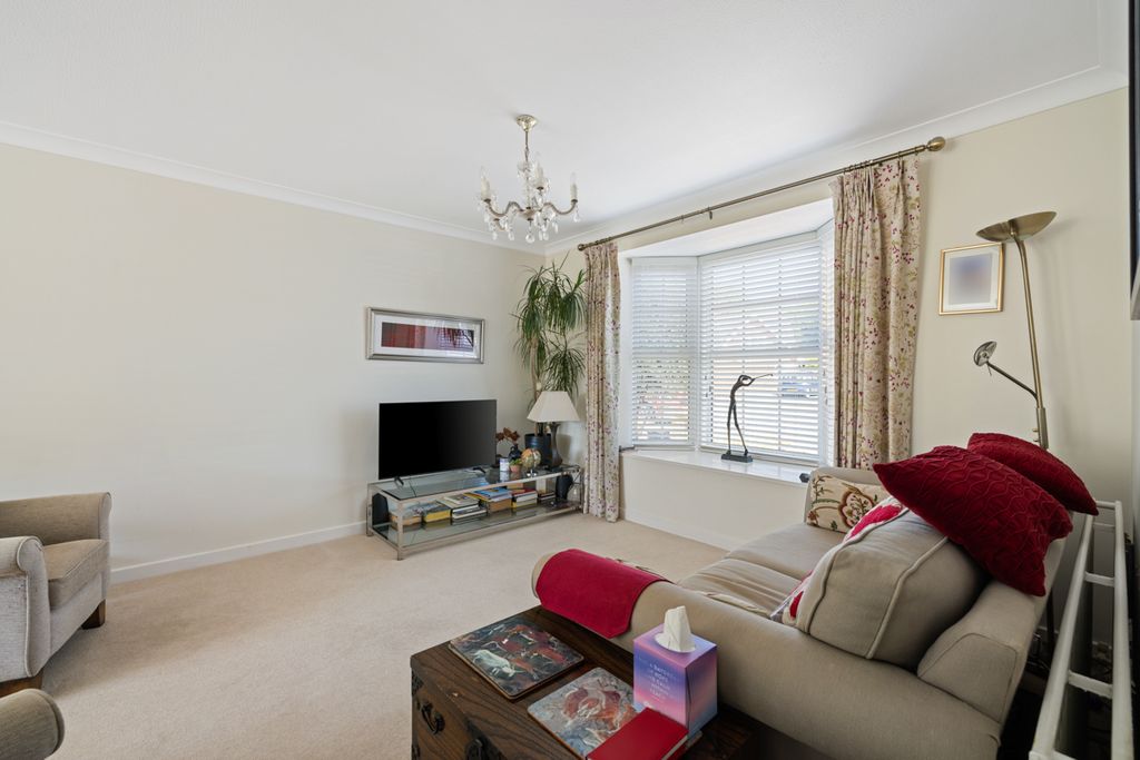 Property photo 3 of 13