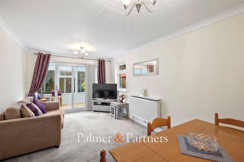 Property photo 2 of 17 Picture No. 01