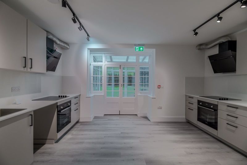 Property photo 2 of 10 Photo 8