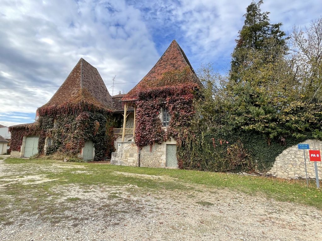 Property photo 2 of 10